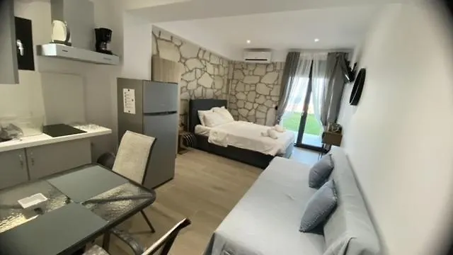 Afytos Sea View Apartment 0*,